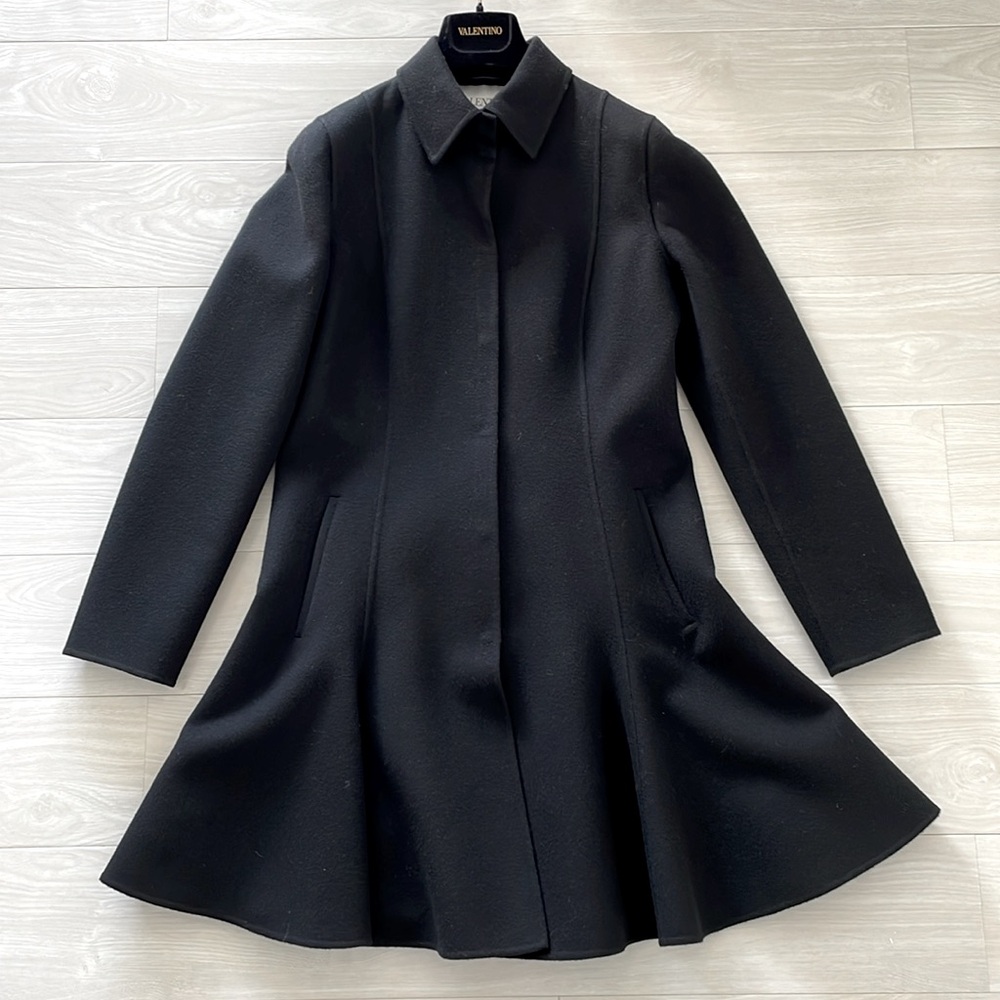 Valentino Black Wool/Cashmere Blend Swing Coat - Picture 2 of 12